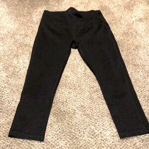 Women’s athletic capris